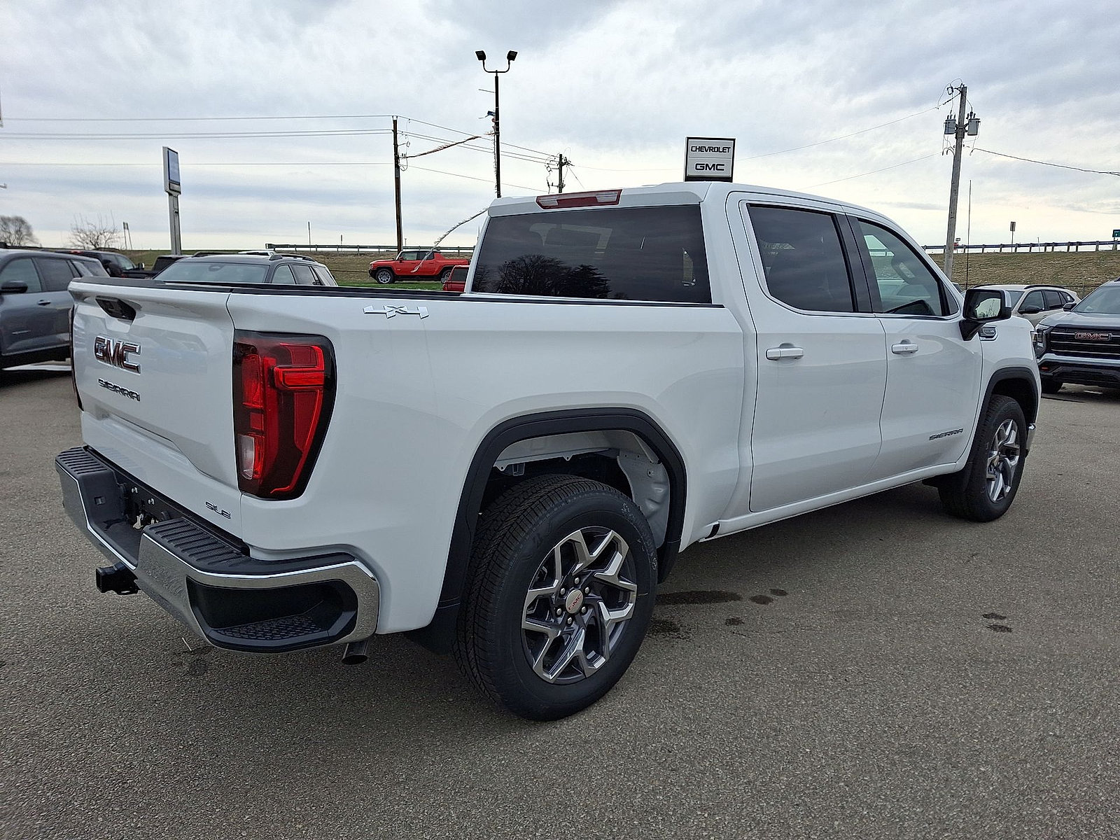 New 2026 GMC Sierra 1500 SLE AWD/4WD image 12