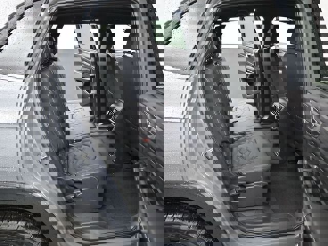 New 2026 Volkswagen Atlas Cross Sport SE image 13