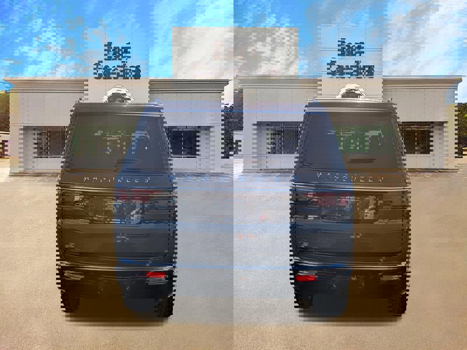 Certified 2025 Jeep Wagoneer Series III w/ Premium Group I image 4