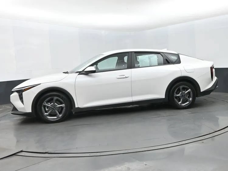 Used 2025 Kia K4 FWD image 5