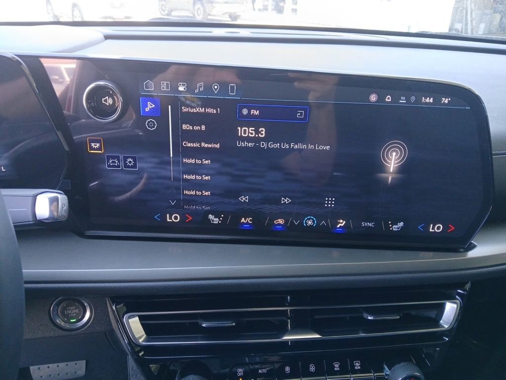 New 2026 Chevrolet Traverse LT w/ Driver Confidence Package FWD image 21