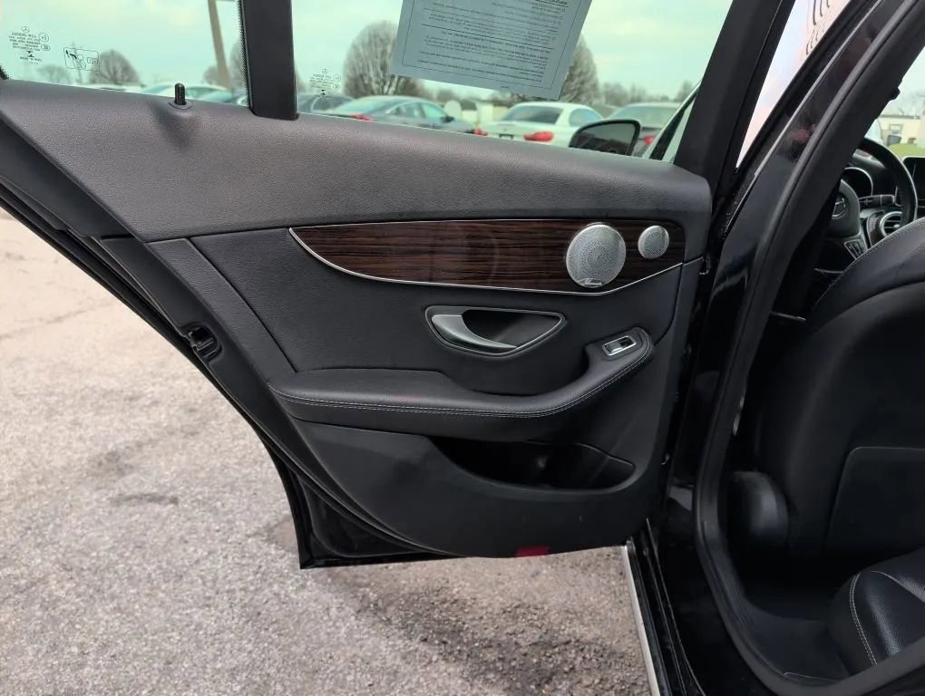 Used 2018 Mercedes-Benz C 300 C 300 4MATIC Sedan 4D w/ Premium Package image 16