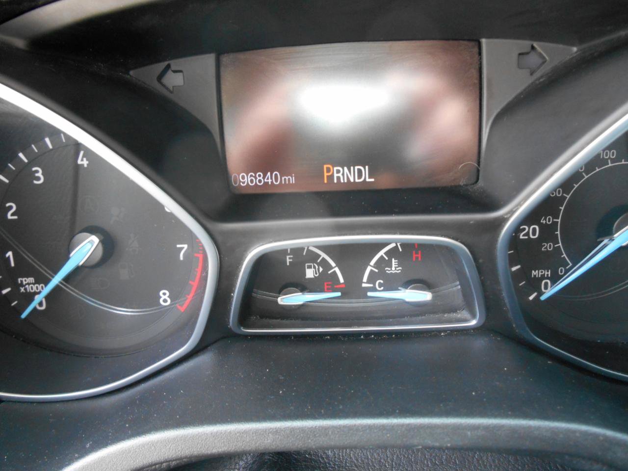 Used 2018 Ford Focus SE w/ Cold Weather Package FWD image 4