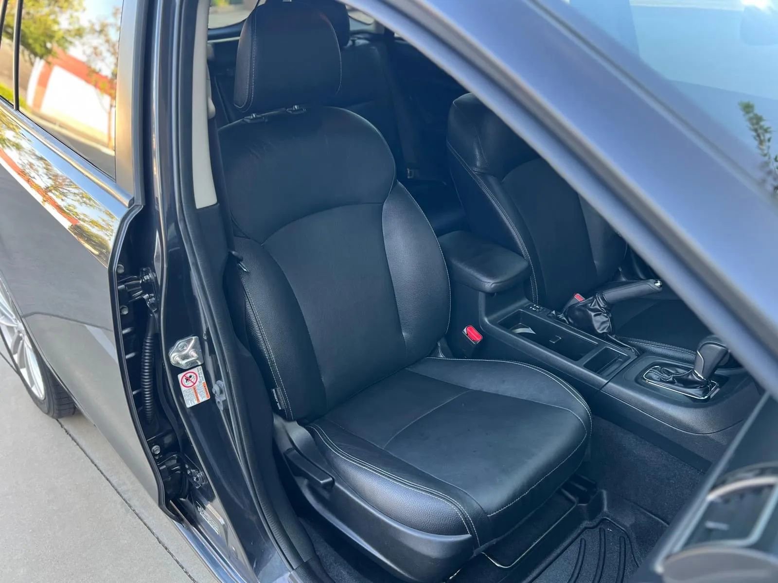 Used 2015 Subaru Impreza 2.0i Limited image 16