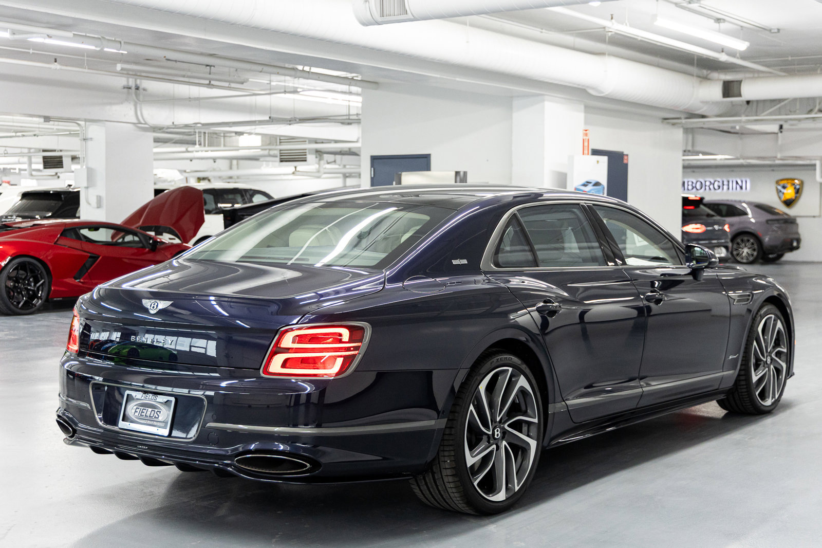 Certified 2025 Bentley Flying Spur Plug-In Hybrid AWD/4WD image 5