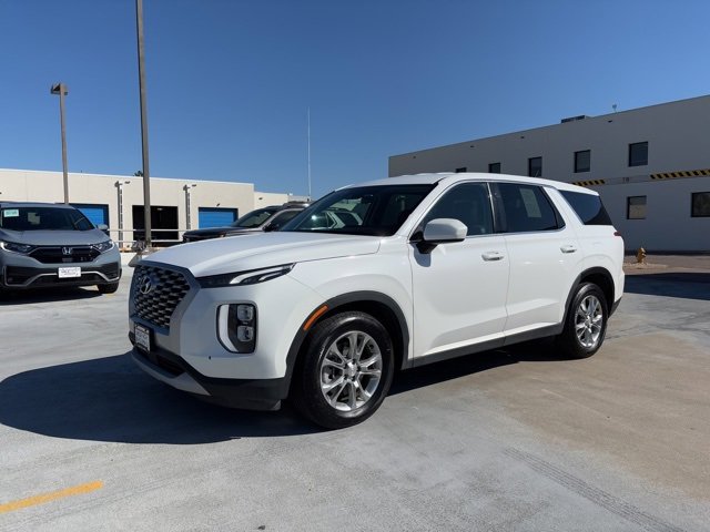 Used 2020 Hyundai Palisade SE image 2