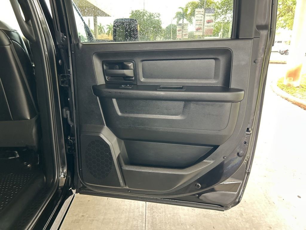 Used 2023 RAM 3500 Tradesman w/ Max Tow Package image 32