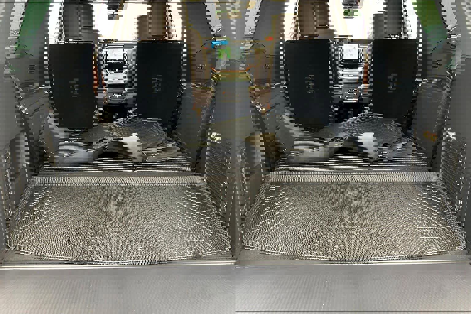 Used 2025 Ford Expedition King Ranch image 34