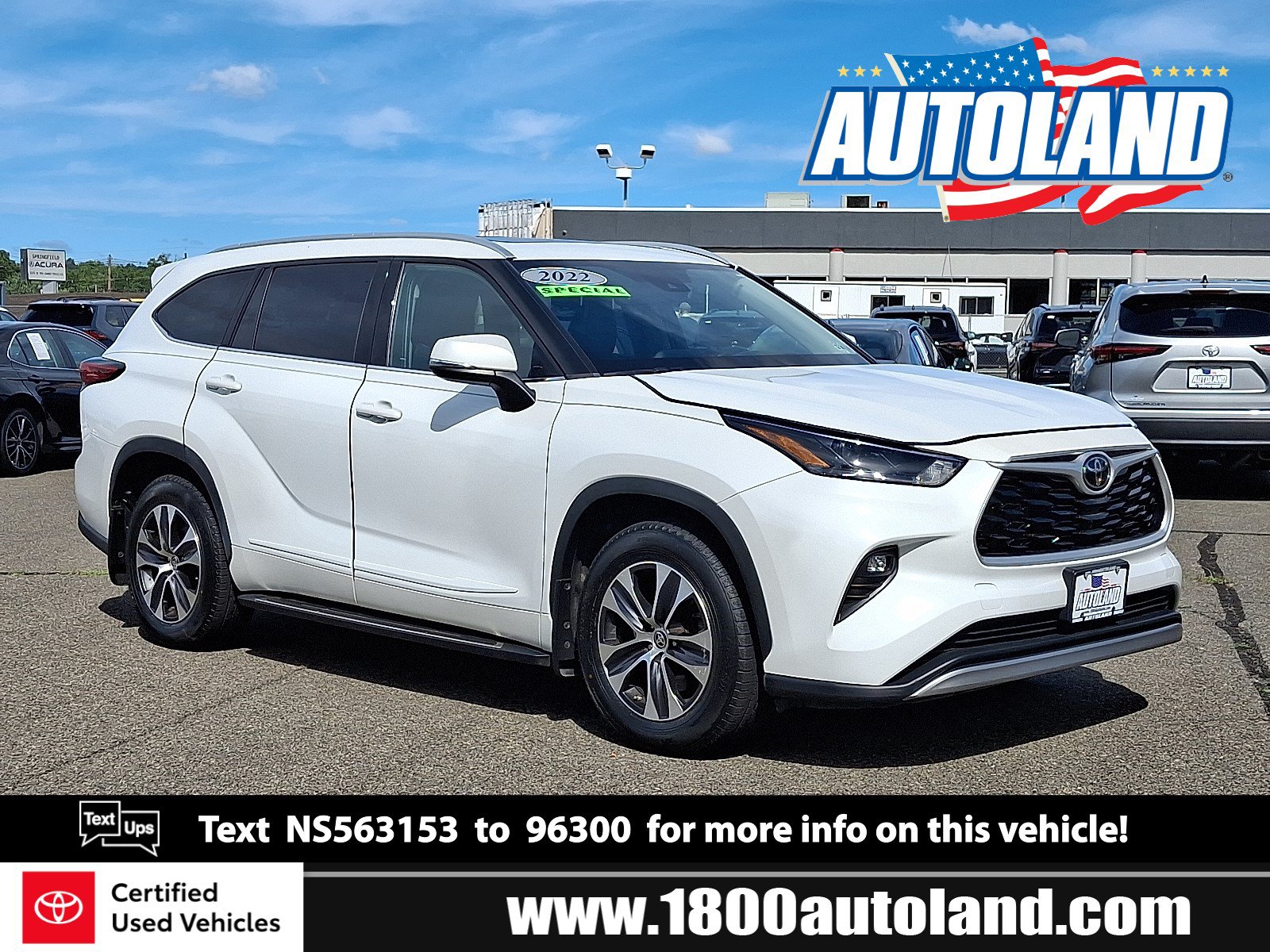 Used 2022 Toyota Highlander XLE AWD/4WD image 1
