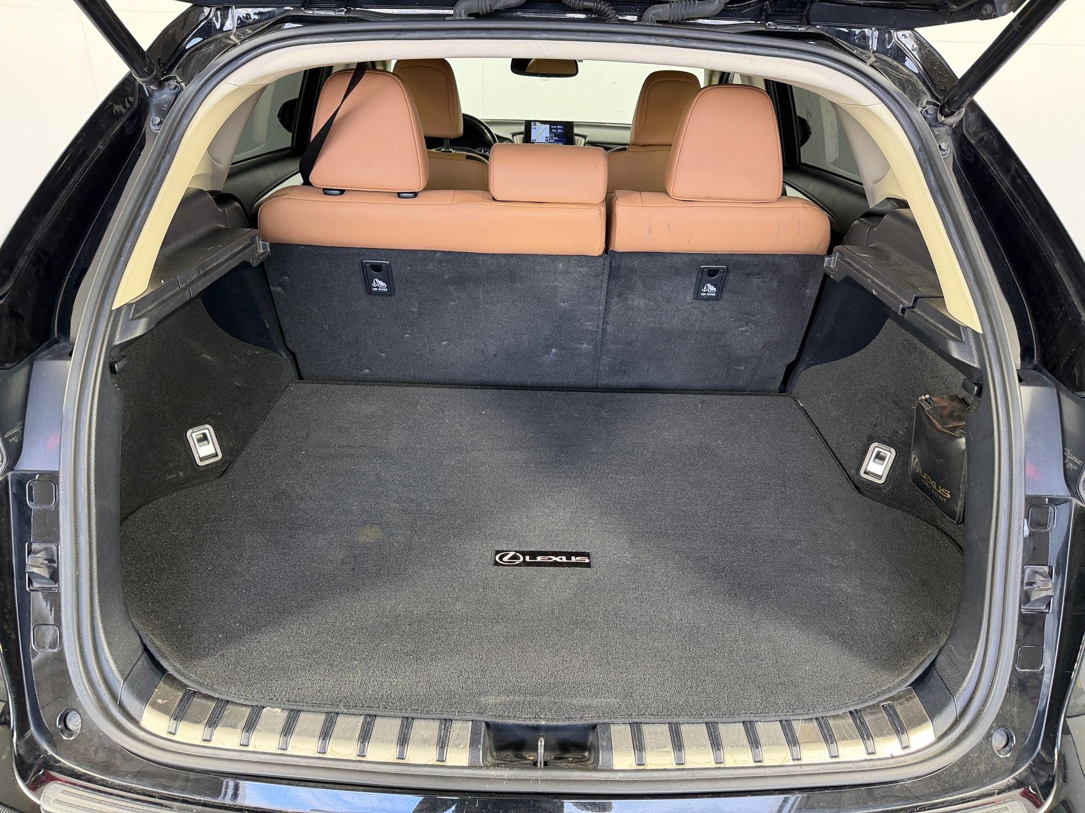 Used 2015 Lexus NX 200t FWD w/ Premium Package image 32