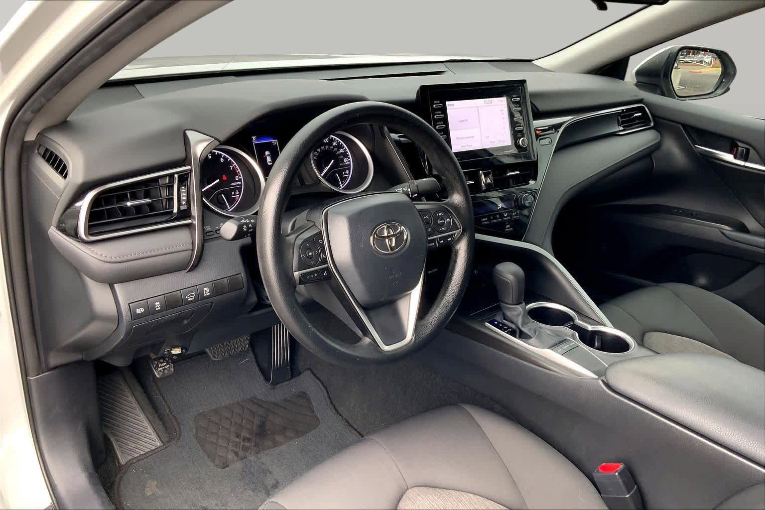 Used 2024 Toyota Camry LE FWD image 17