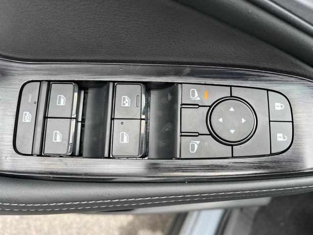 New 2026 Nissan Rogue SV AWD/4WD image 9