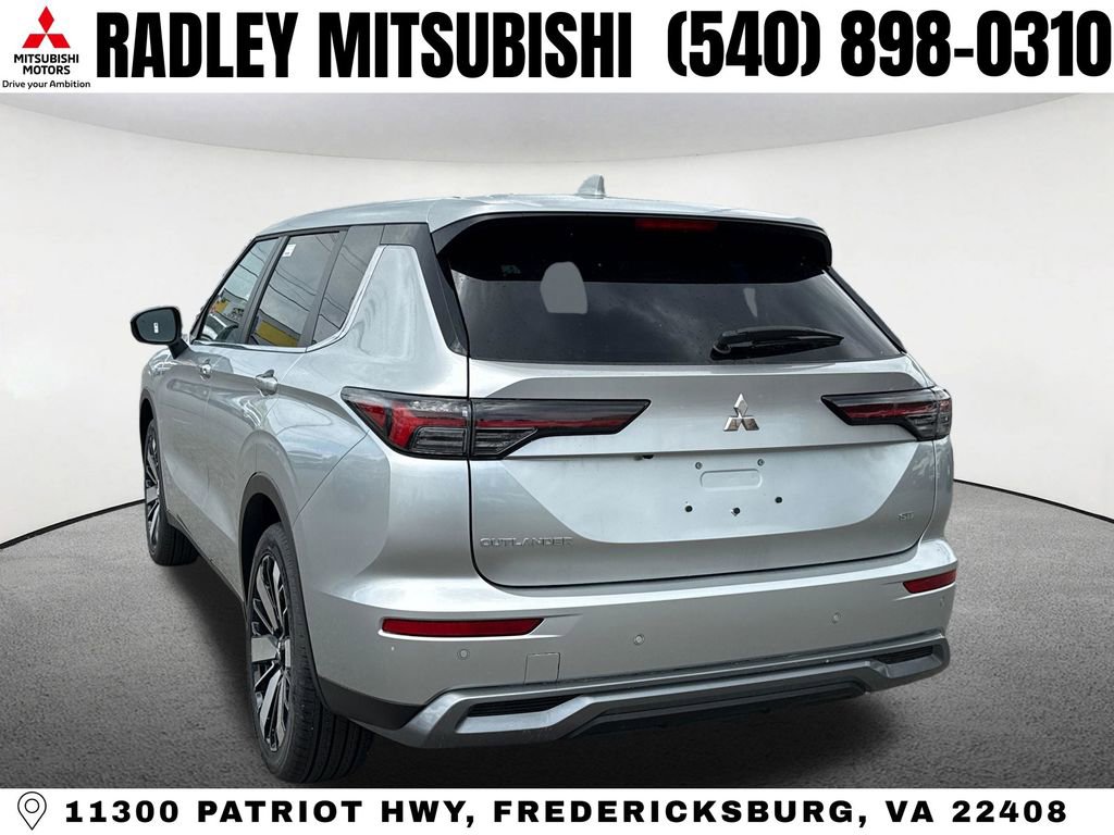 New 2026 Mitsubishi Outlander SE image 18