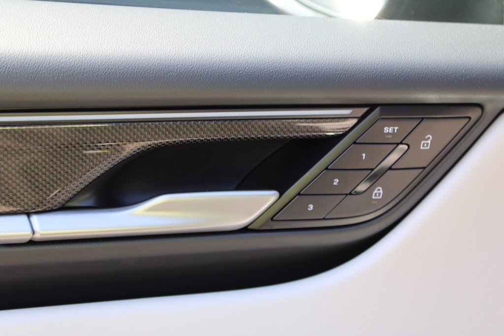 New 2024 Porsche Macan 4 Electric image 30