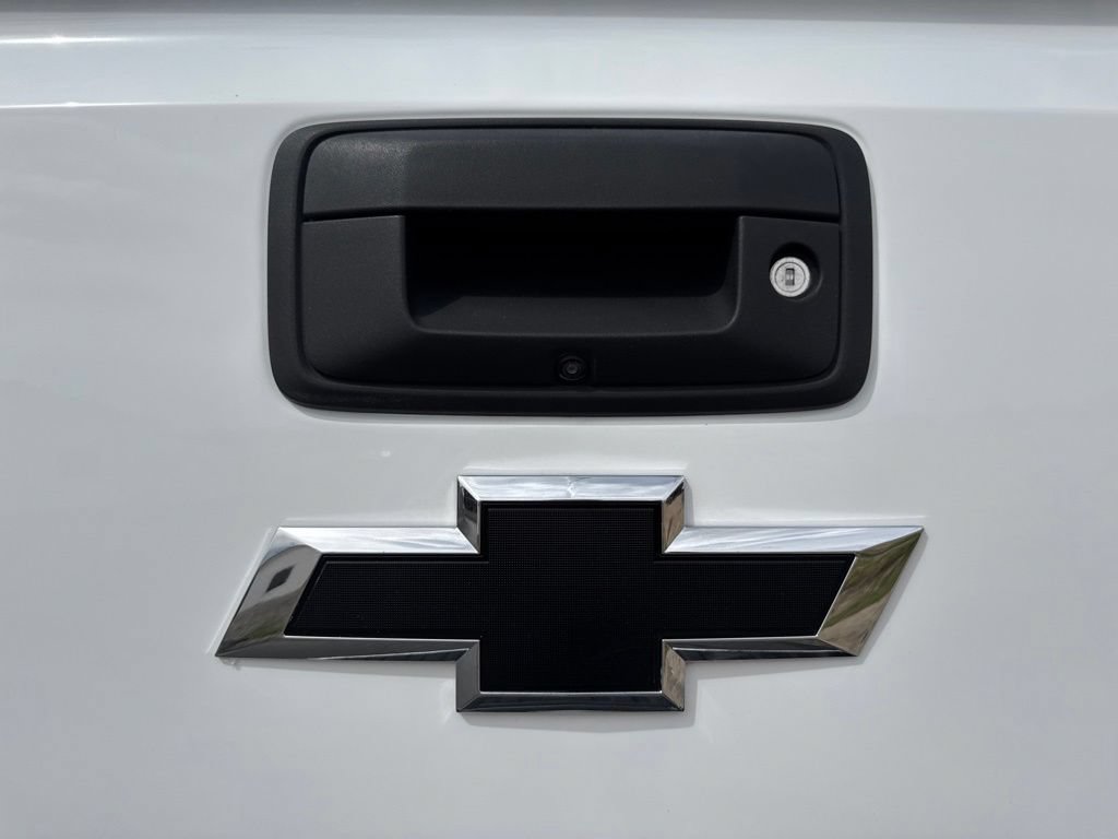 Used 2019 Chevrolet Silverado 1500 Custom w/ Custom Convenience Package AWD/4WD image 10
