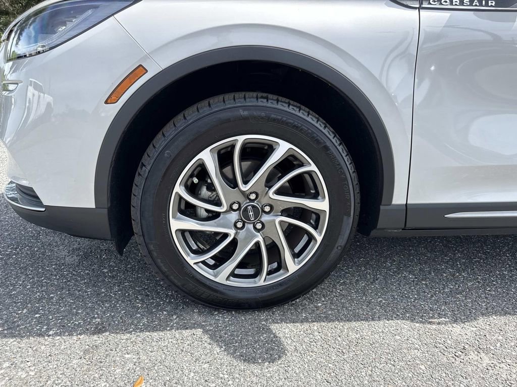 Used 2021 Lincoln Corsair FWD w/ Equipment Group 101A image 10