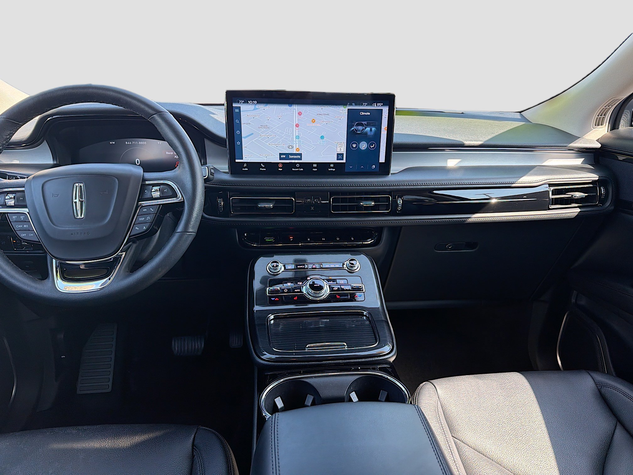 Used 2023 Lincoln Nautilus FWD w/ Premium Package image 22
