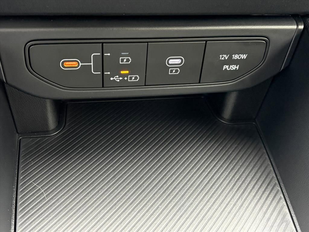 Used 2025 Kia K4 LXS image 21