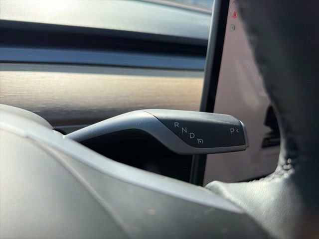 Used 2023 Tesla Model Y Long Range image 17