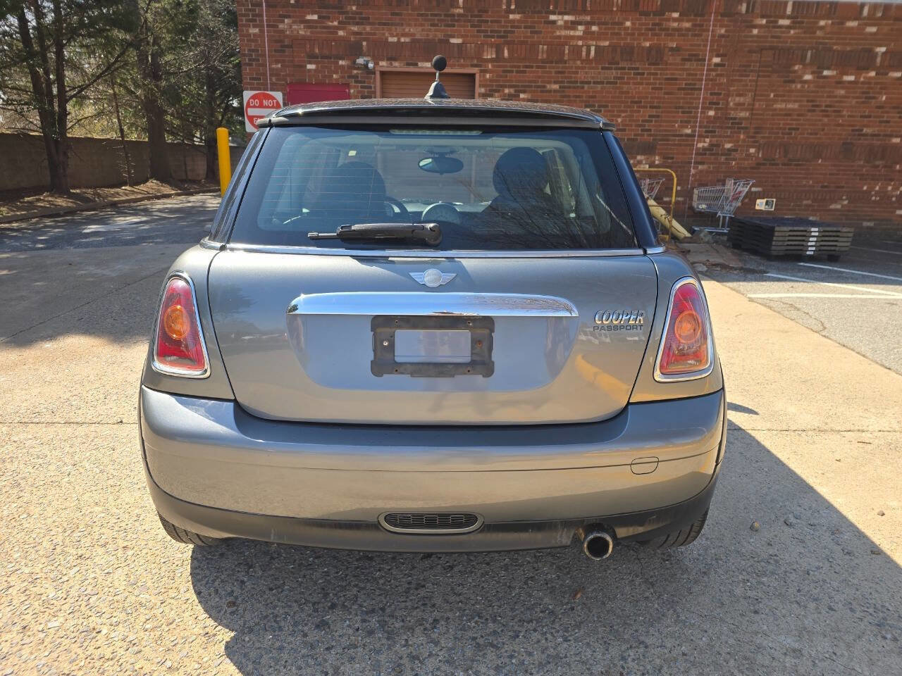 Used 2010 MINI Cooper Hardtop image 3