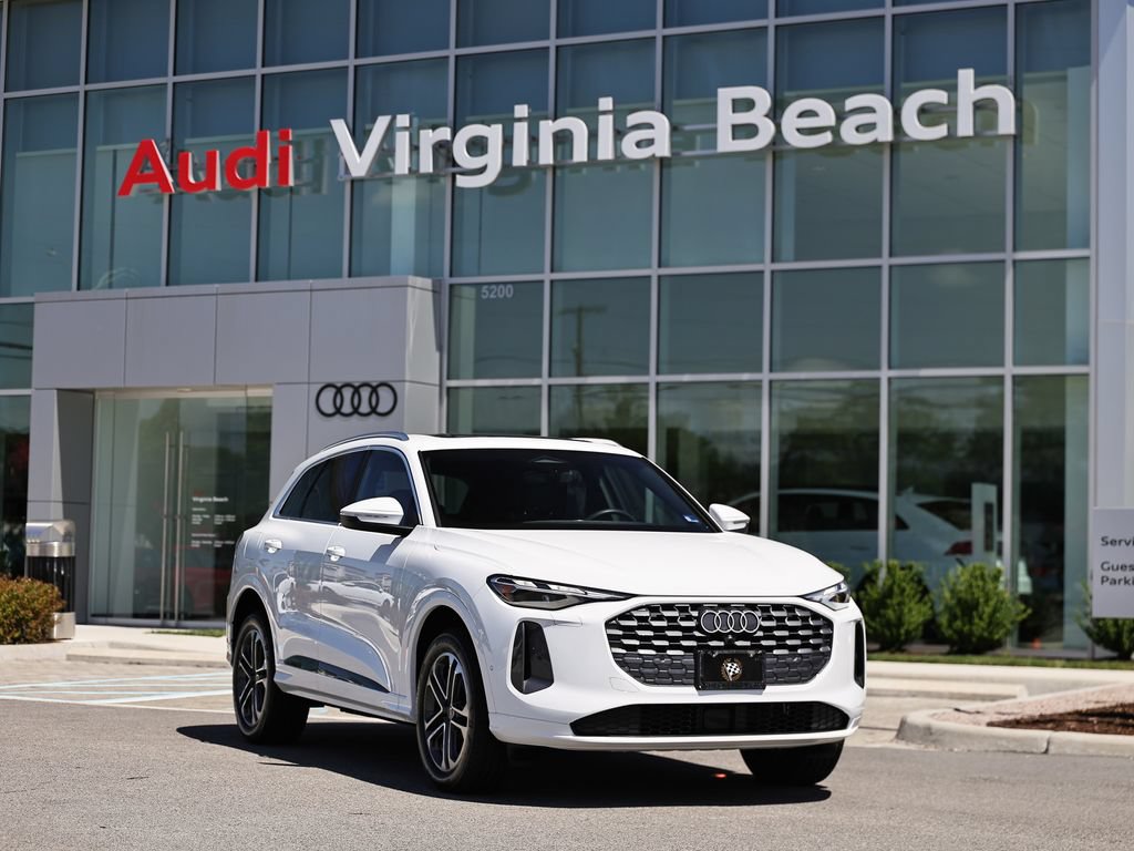 Certified 2025 Audi Q5 Premium w/ Convenience Package AWD/4WD image 1