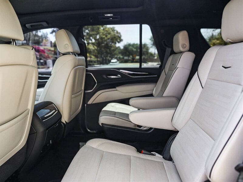 Used 2022 Cadillac Escalade Sport w/ Touring Package AWD/4WD image 24