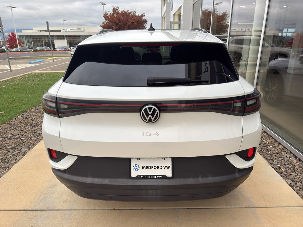 Used 2023 Volkswagen ID.4 Pro S image 5