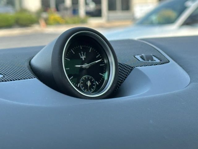 Used 2024 Maserati Levante GT Ultima AWD/4WD image 25