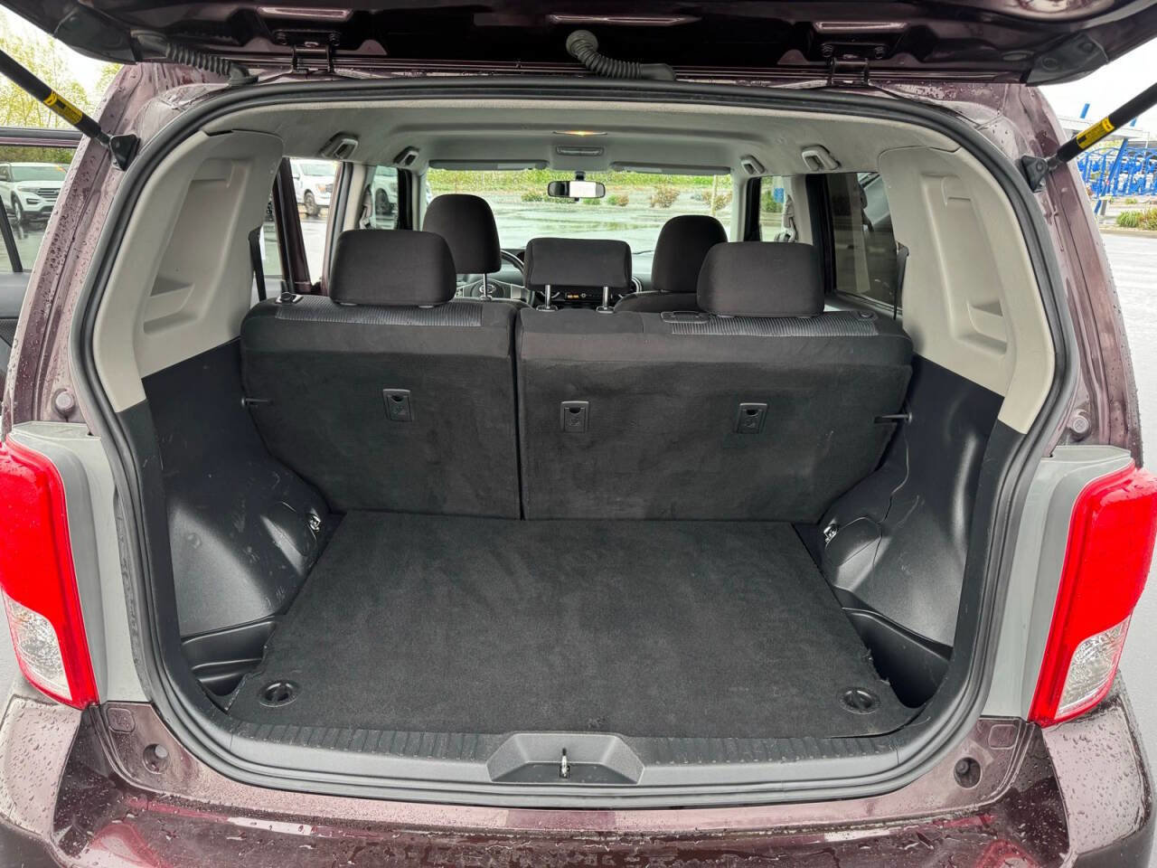 Used 2012 Scion xB FWD image 28