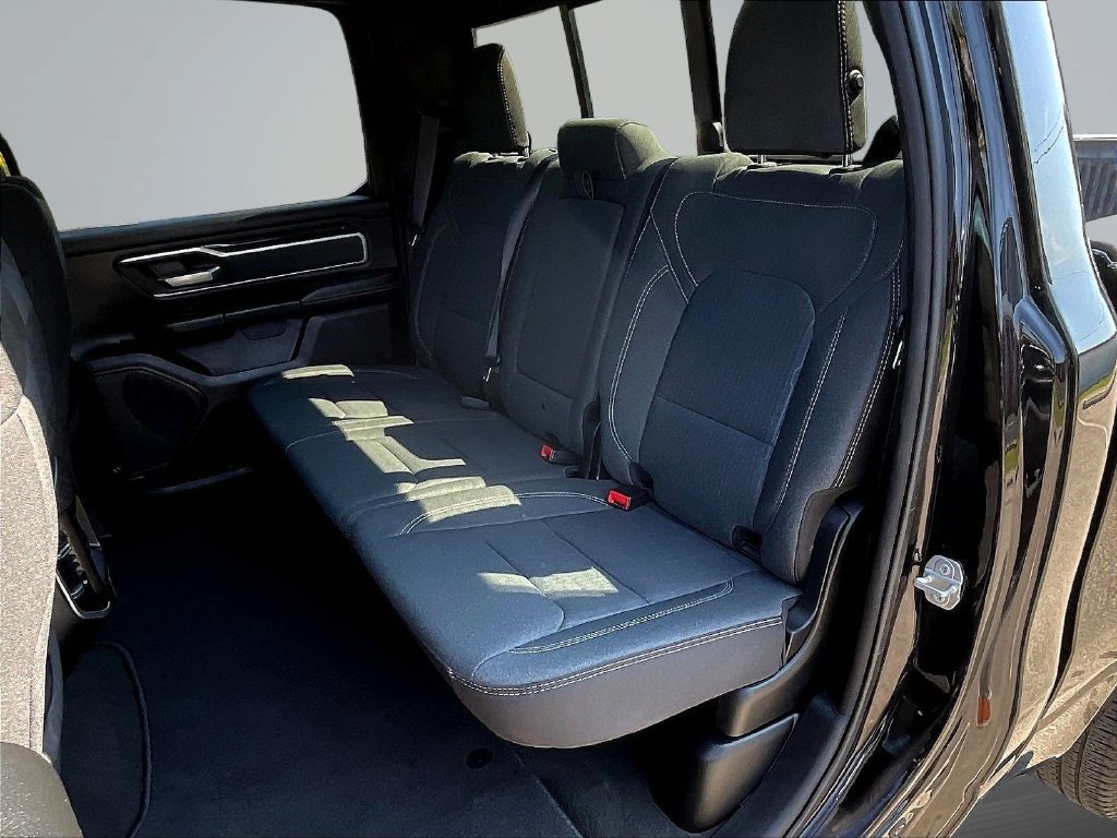 Used 2023 RAM 1500 Big Horn AWD/4WD image 25