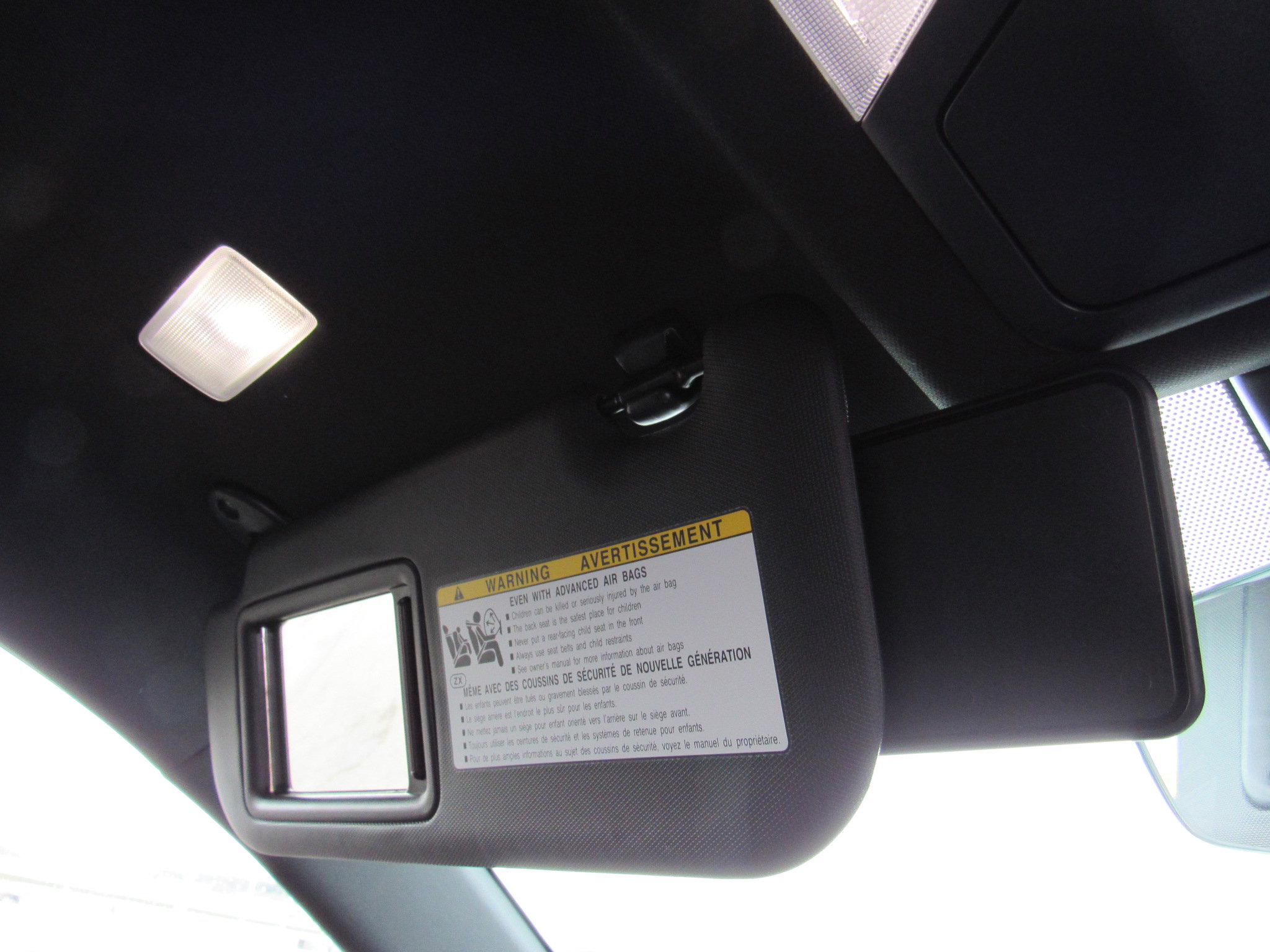 Used 2024 Toyota RAV4 SE image 29