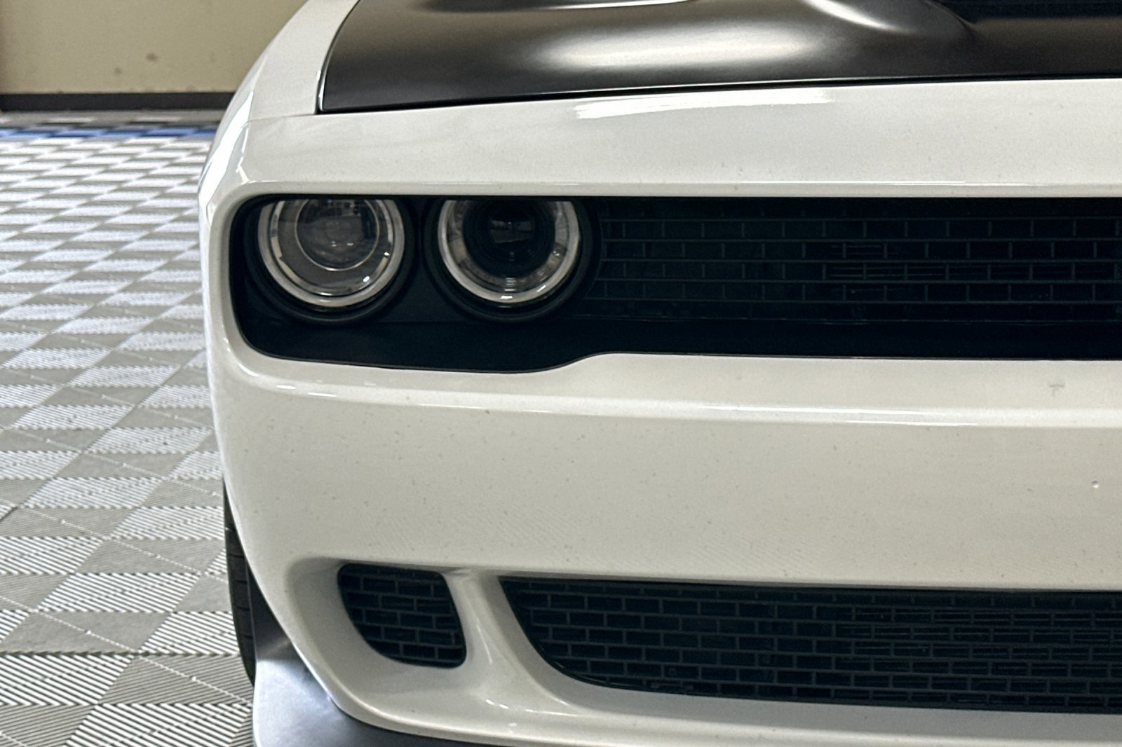 Used 2015 Dodge Challenger SRT Hellcat image 47