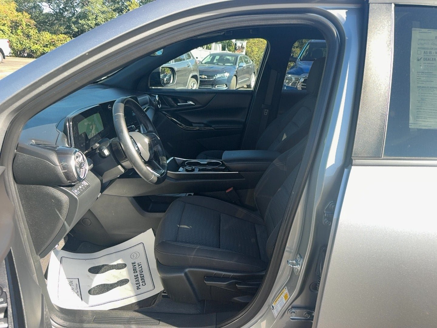 Used 2026 Chevrolet Equinox LT AWD/4WD image 12