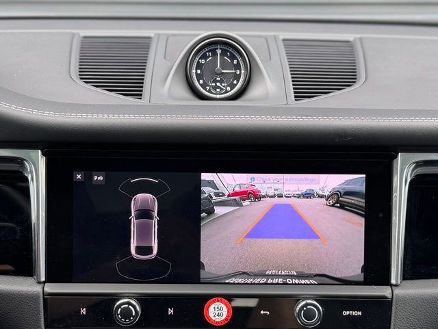 Certified 2025 Porsche Macan image 29