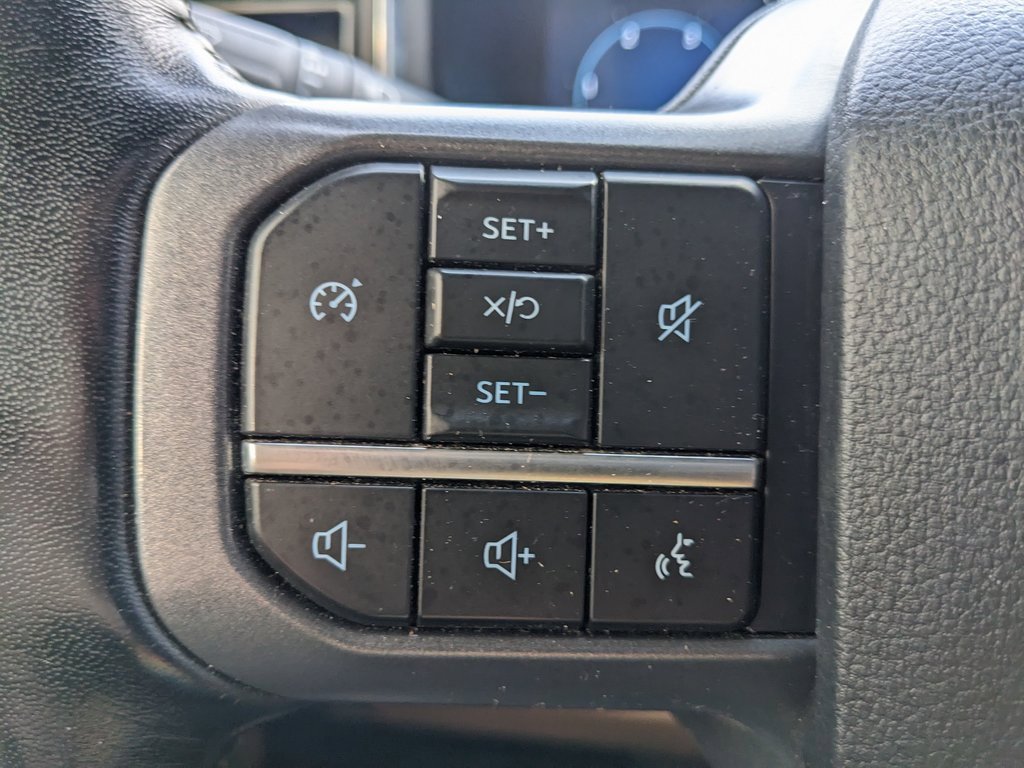 Used 2023 Ford F250 Lariat w/ Chrome Package image 32