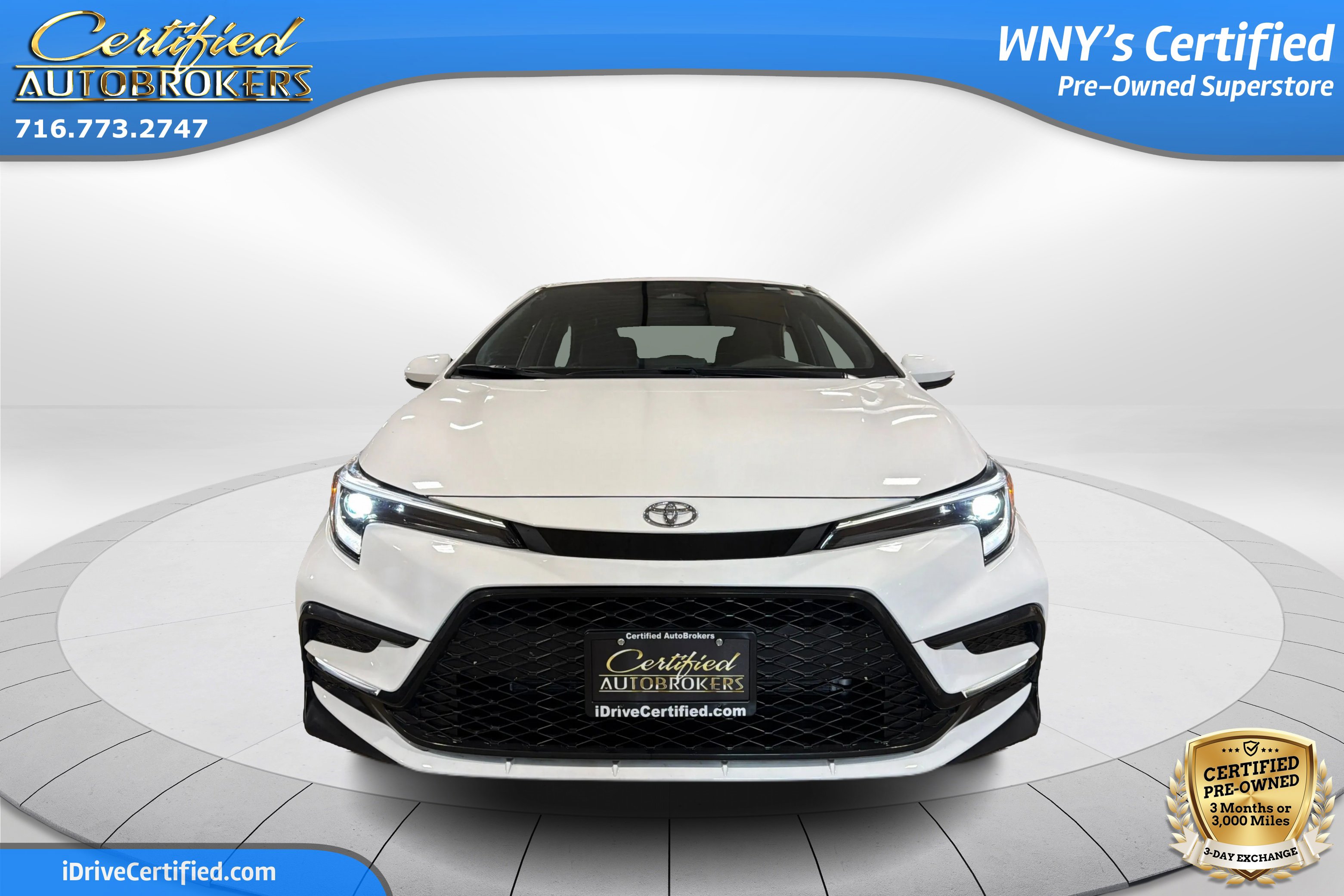 Used 2023 Toyota Corolla SE w/ Carpet Mat Package (TMS) FWD image 2