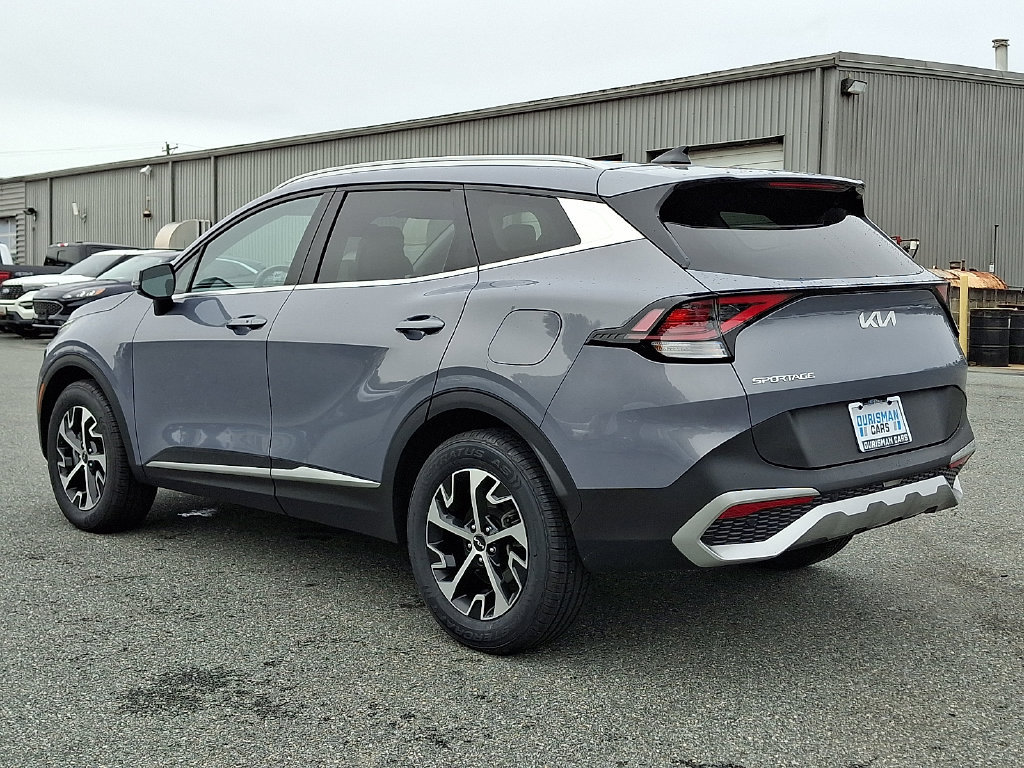 Used 2024 Kia Sportage EX AWD/4WD image 4