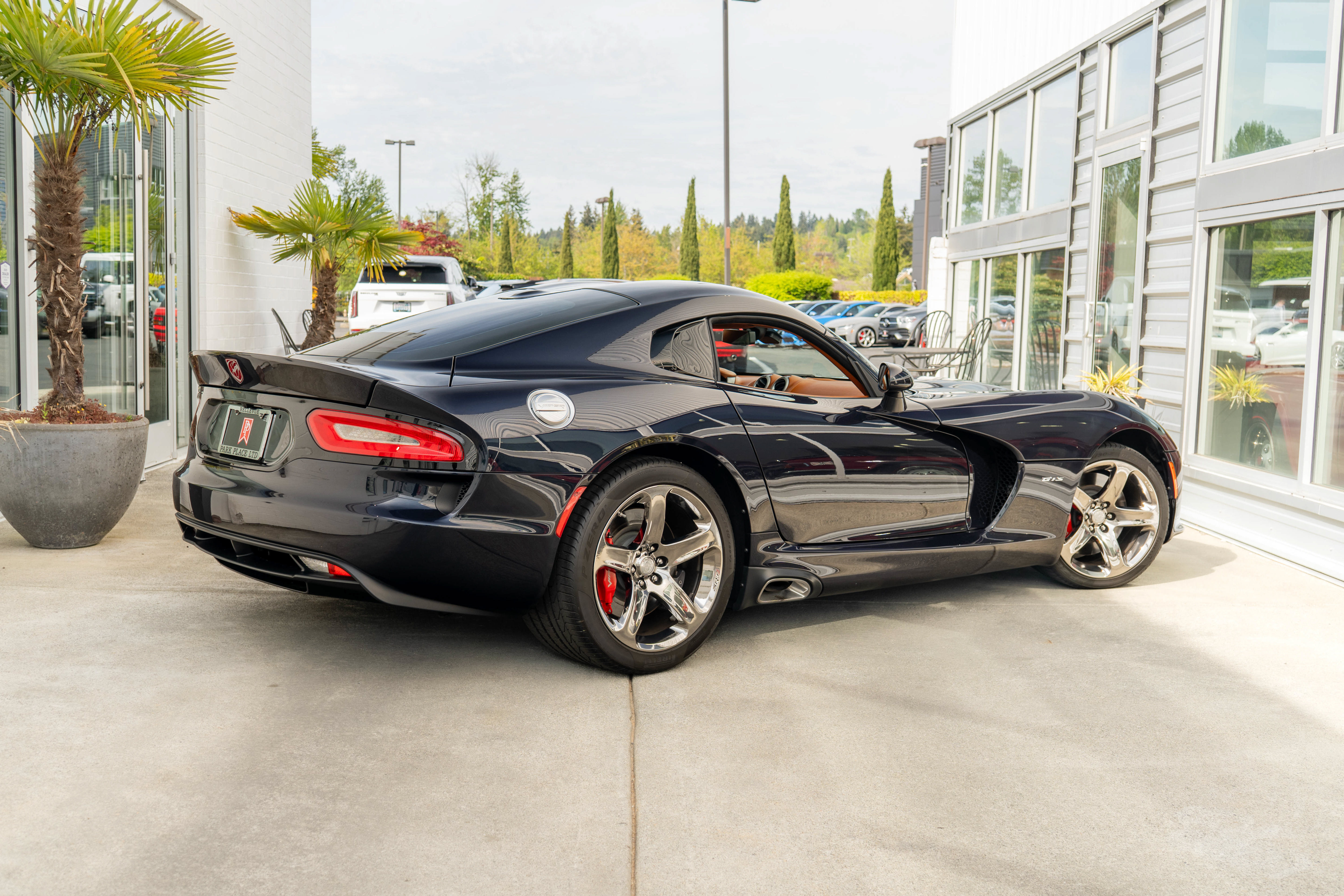 Used 2013 SRT Viper GTS w/ GTS Laguna Interior Pkg RWD image 7