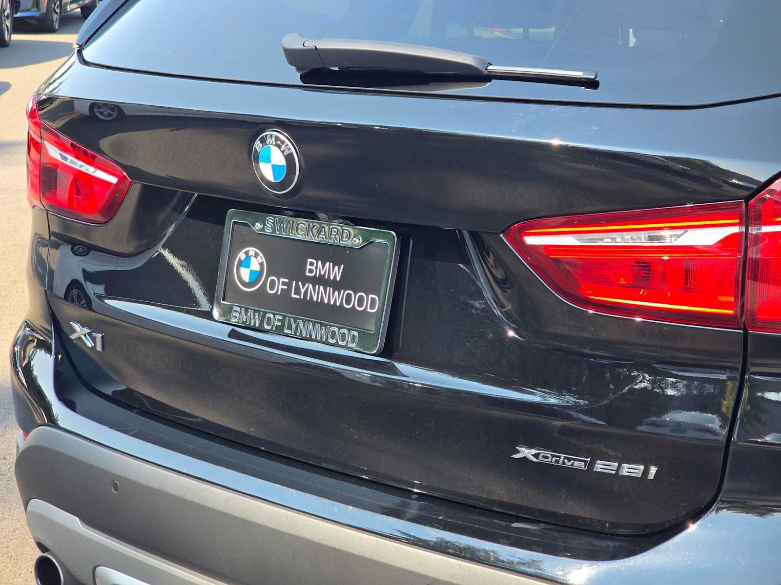 Used 2018 BMW X1 xDrive28i w/ Premium Package AWD/4WD image 11