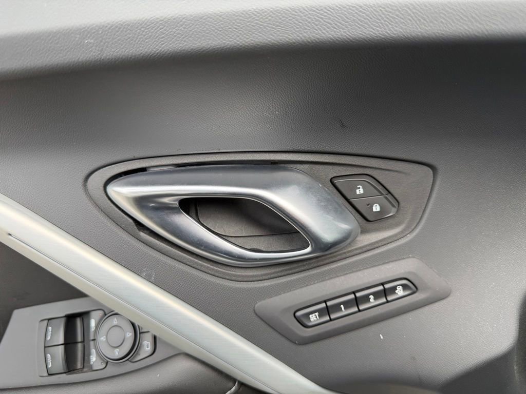 Used 2023 Chevrolet Camaro SS RWD image 11
