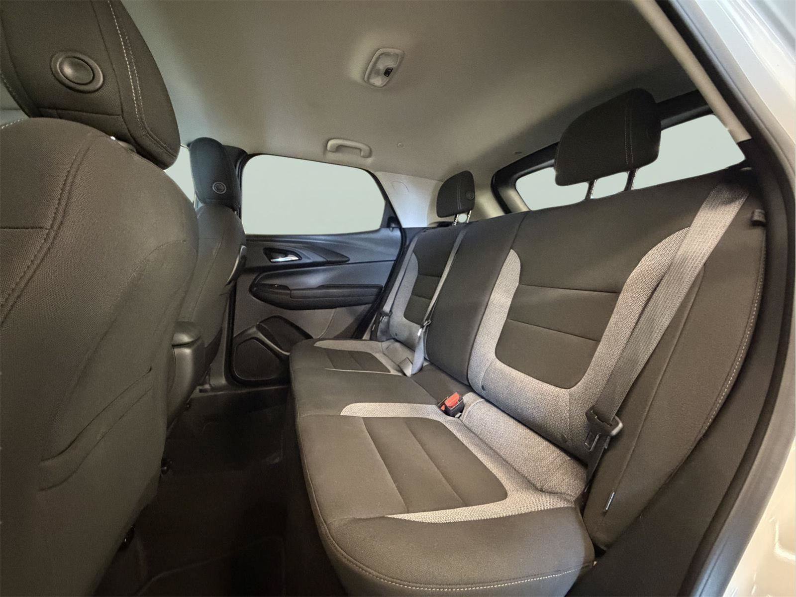 Used 2023 Chevrolet TrailBlazer LT w/ Convenience Package AWD/4WD image 29