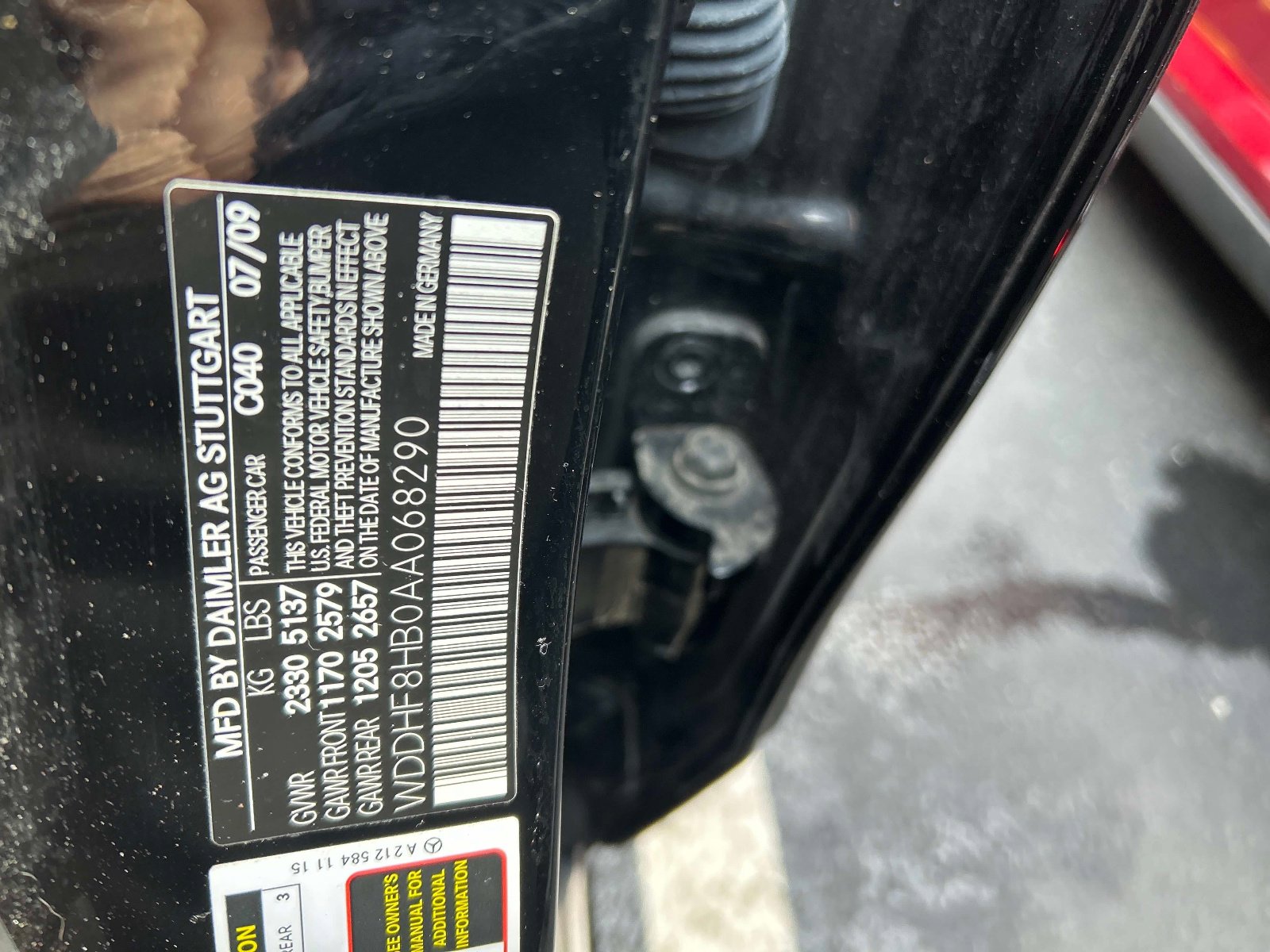 Used 2010 Mercedes-Benz E 350 4MATIC Sedan image 34