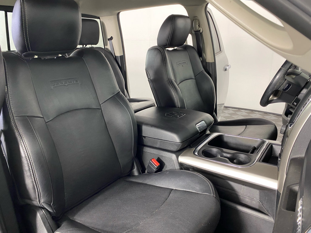 Used 2017 RAM 1500 Laramie w/ Convenience Group AWD/4WD image 14