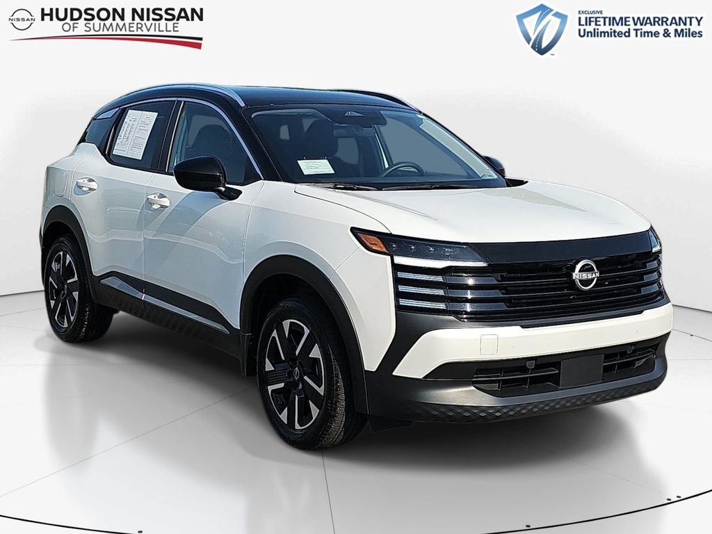 Used 2026 Nissan Kicks SV w/ Charging Package AWD/4WD image 1