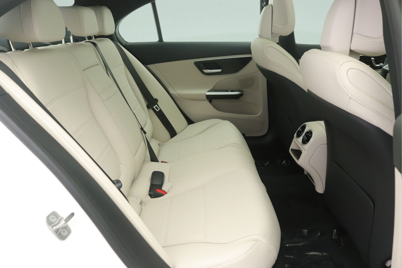 New 2026 Mercedes-Benz C 300 4MATIC Sedan image 8