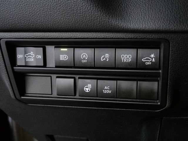 Used 2023 Toyota Tundra Limited w/ TRD Off-Road Package AWD/4WD image 28