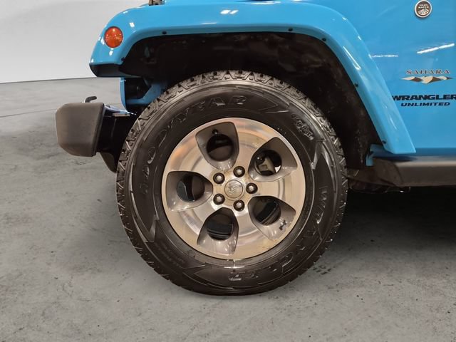 Used 2017 Jeep Wrangler Unlimited Sahara w/ Connectivity Group AWD/4WD image 9