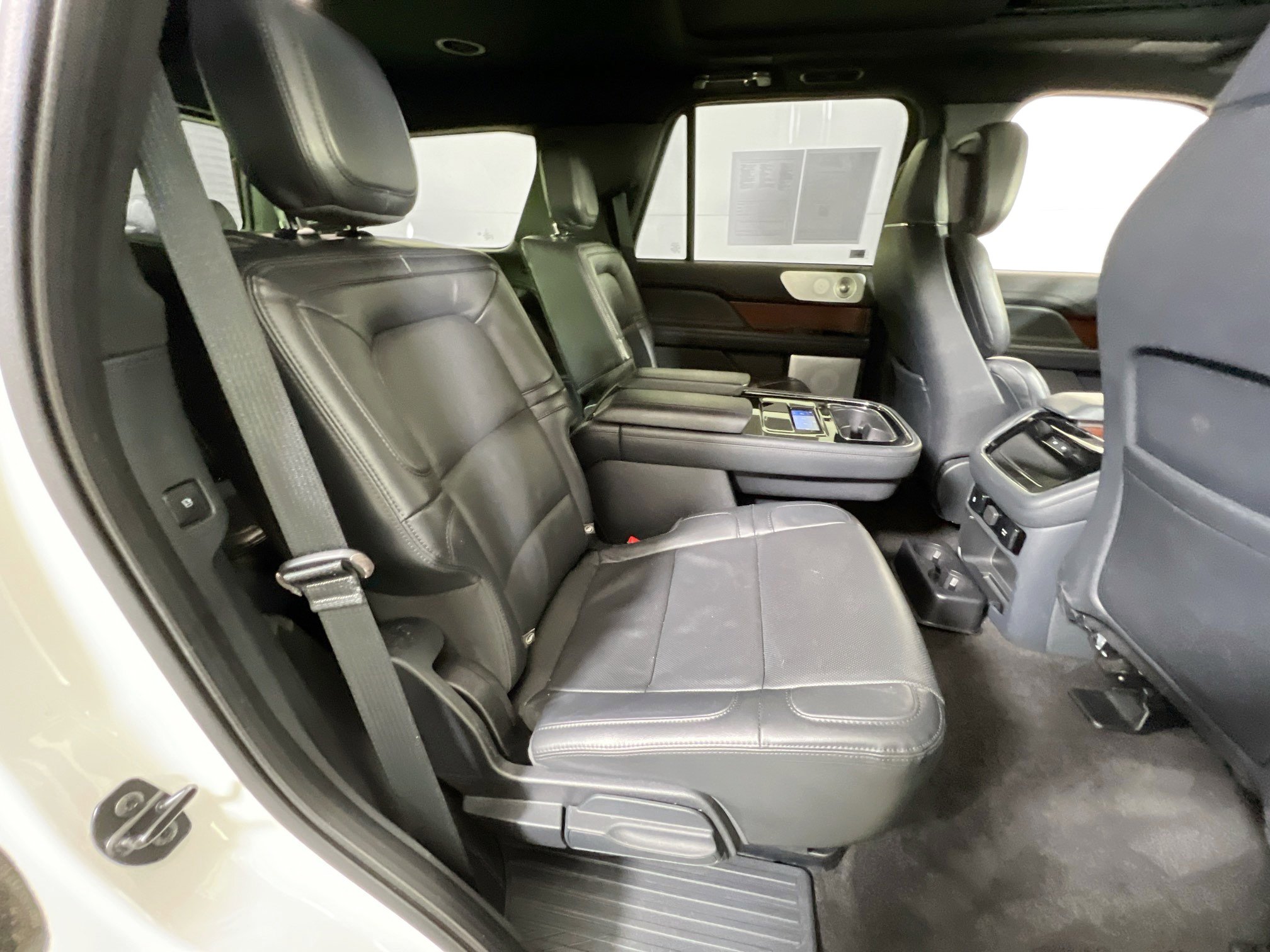 Used 2022 Lincoln Navigator Reserve image 30