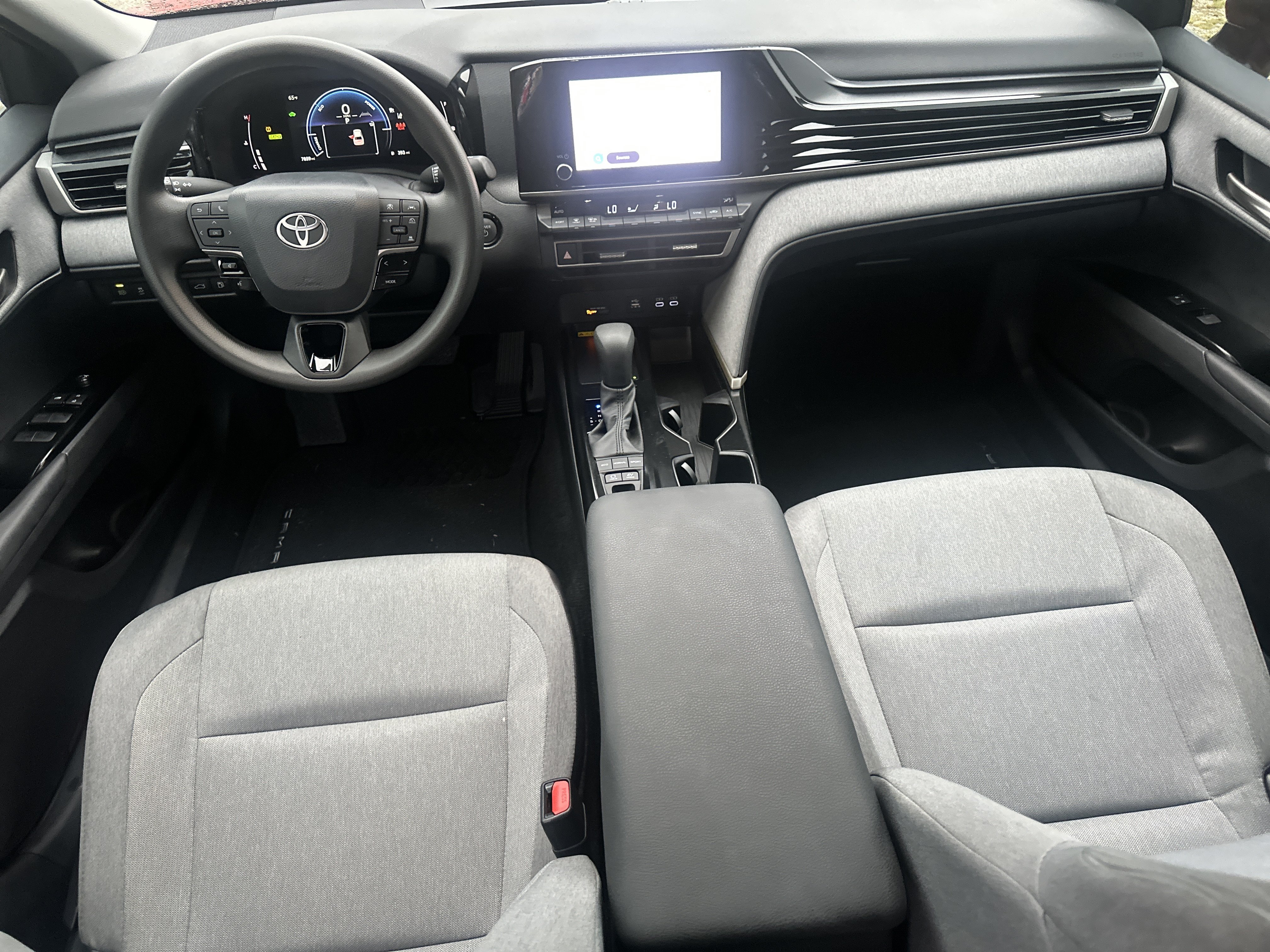 Used 2026 Toyota Camry LE FWD image 22