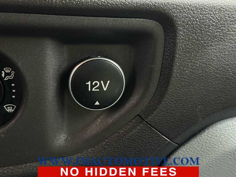 Used 2019 Ford Transit 250 130 Low Roof image 34